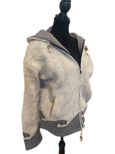 Load image into Gallery viewer, Westcoast Wave Jacket
